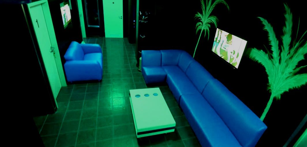 tägl. 10°° bis 22°° Uhr Geöffnet: